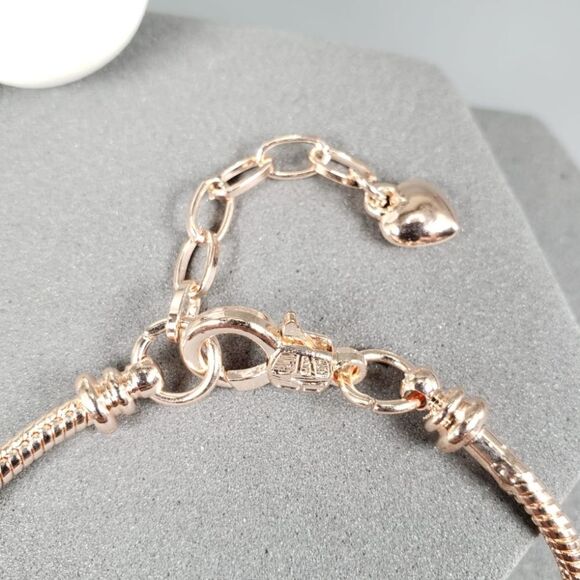 Brand New Rosegold Top Fashion Charms Bracelet - Picture 8 of 9